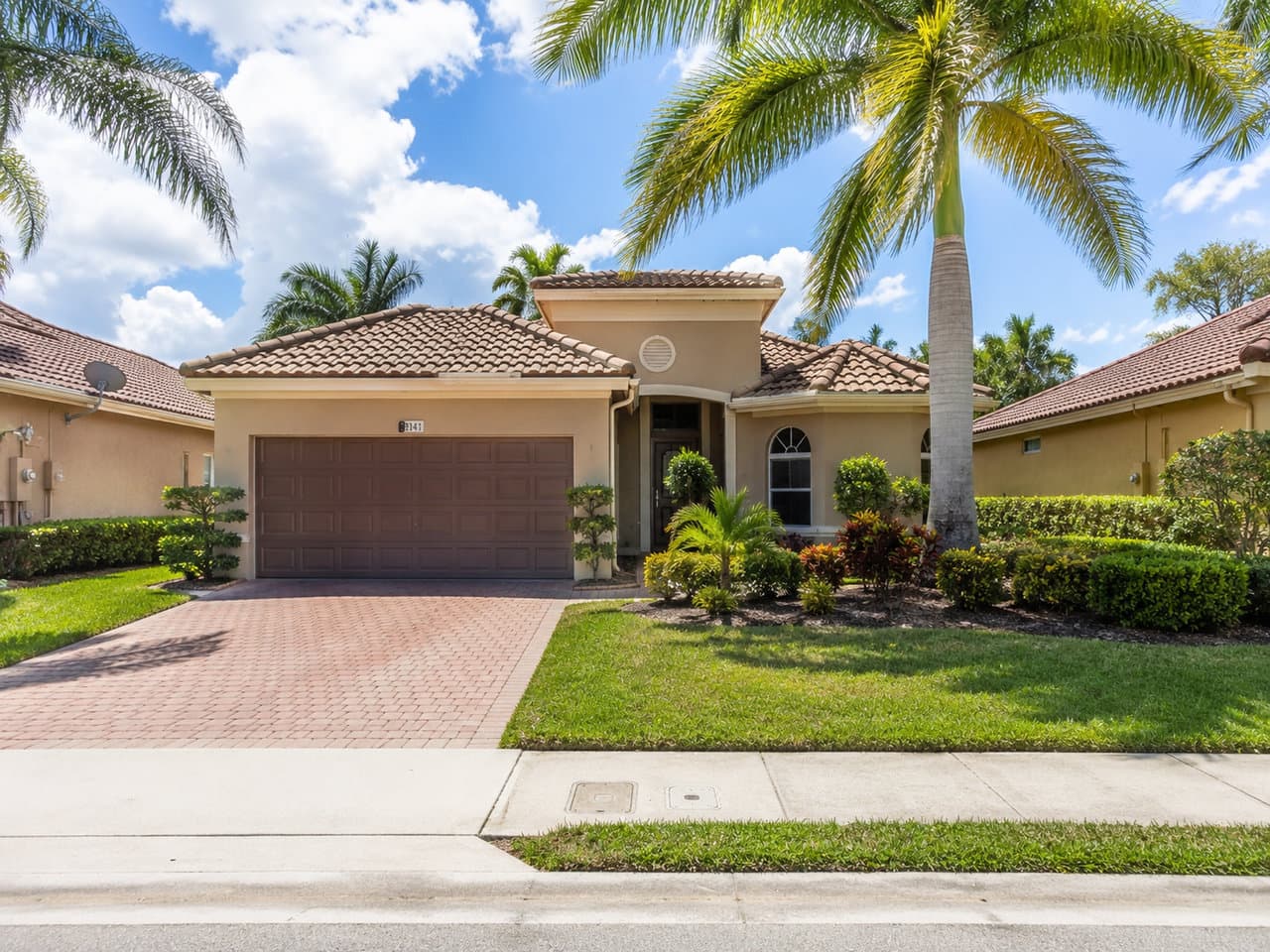 Pembroke Pines suburban single-family housing stock — secondary Broward housing pattern
